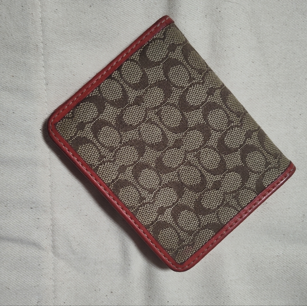 Coach Signature Canvas Vintage Bifold Wallet